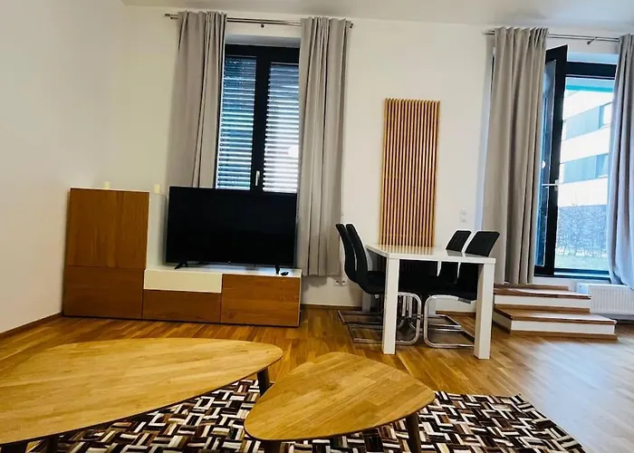Appartement Holesovice, Garden, Garage Prague