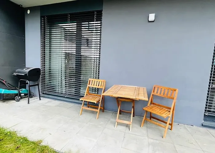 Holesovice, Garden, Garage Appartement *